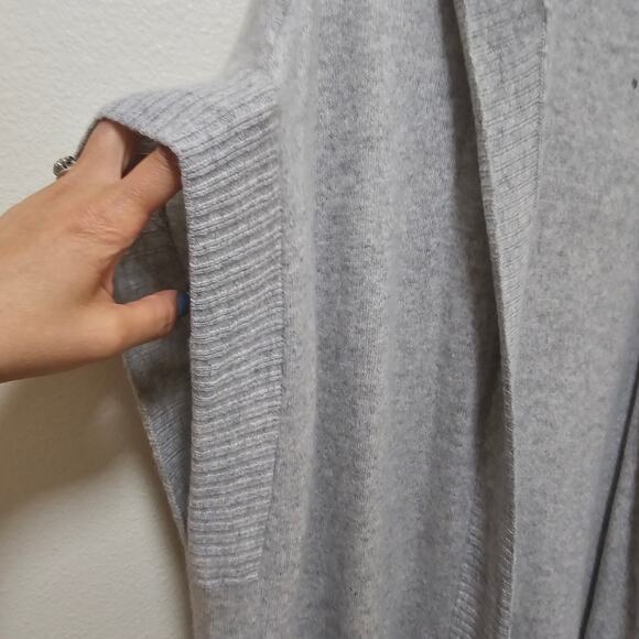 Cashmere Charter Club Luxury M Gray Poncho Oversized With Hoodie. Soft Warm Flaw - Picture 6 of 14